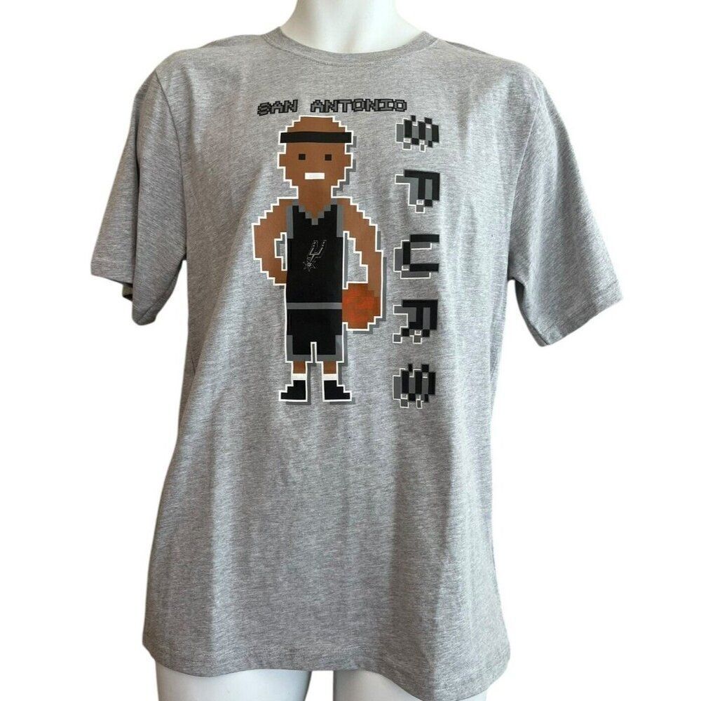 Youth 2XL18 San Antonio Spurs Basketball T Shirt NWT Pixileted Ball Player NWT